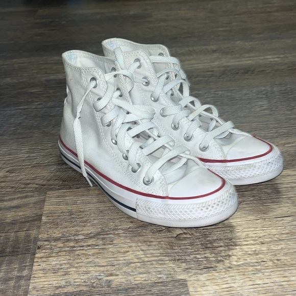 Converse Chuck Taylor All Star Canvas. Woman’s size 6 - Picture 3 of 3